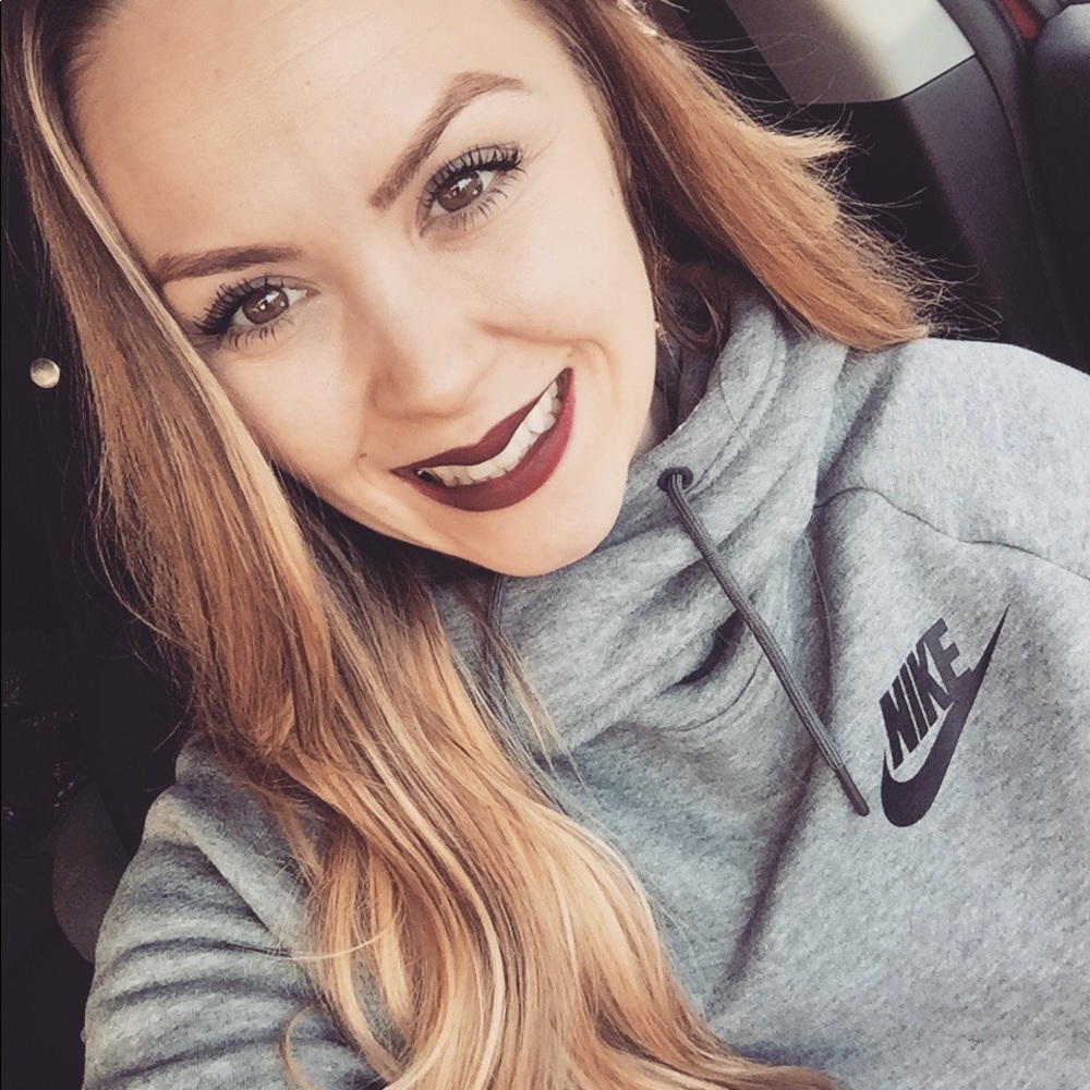 Meet your Posher, Kendra